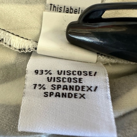 Diane Von Furstenberg Black White Abstract Graphics Valencia Wrap Dress Size 4 - Picture 7 of 9